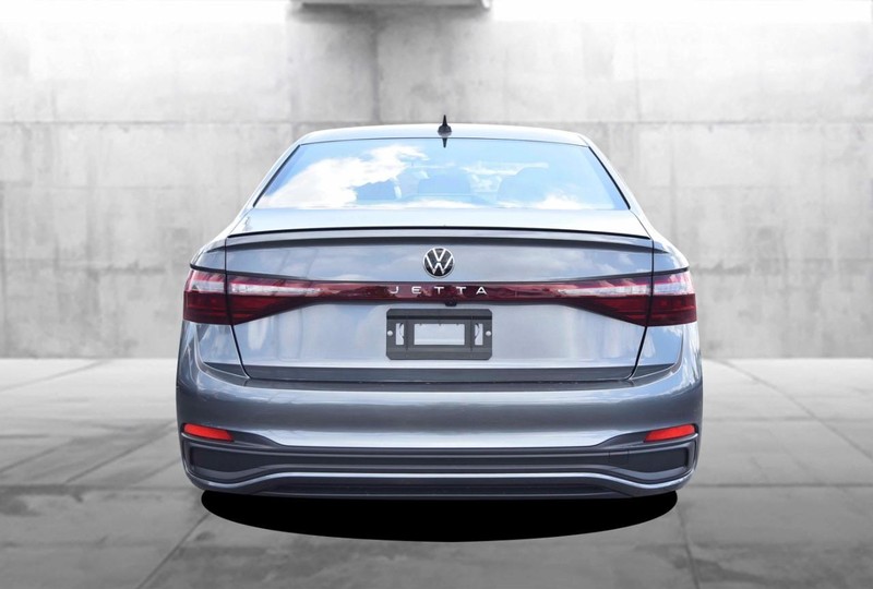 Volkswagen Jetta Vehicle Image 06