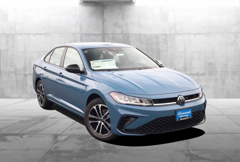 Volkswagen Jetta Vehicle Image 02