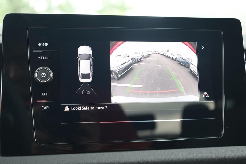 Volkswagen Jetta Vehicle Image 12