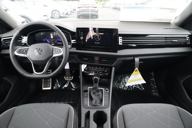 Volkswagen Jetta Vehicle Image 21