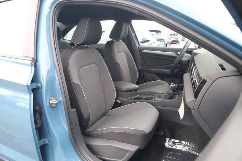 Volkswagen Jetta Vehicle Image 23