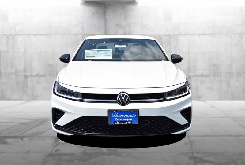 Volkswagen Jetta Vehicle Image 04