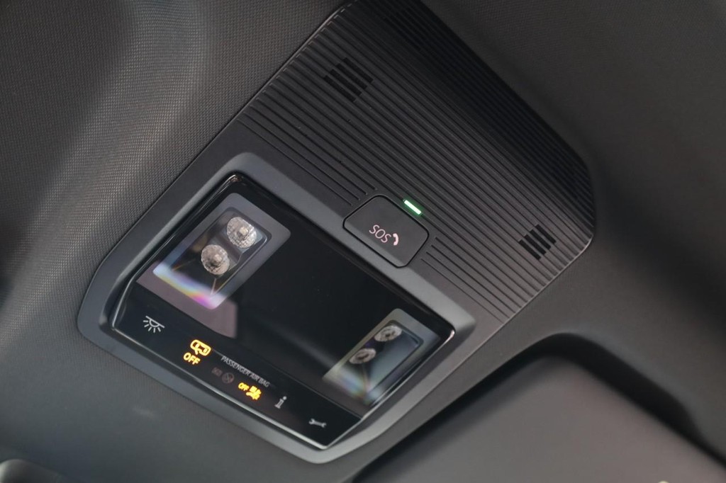 Volkswagen ID. Buzz Vehicle Full-screen Gallery Image 18