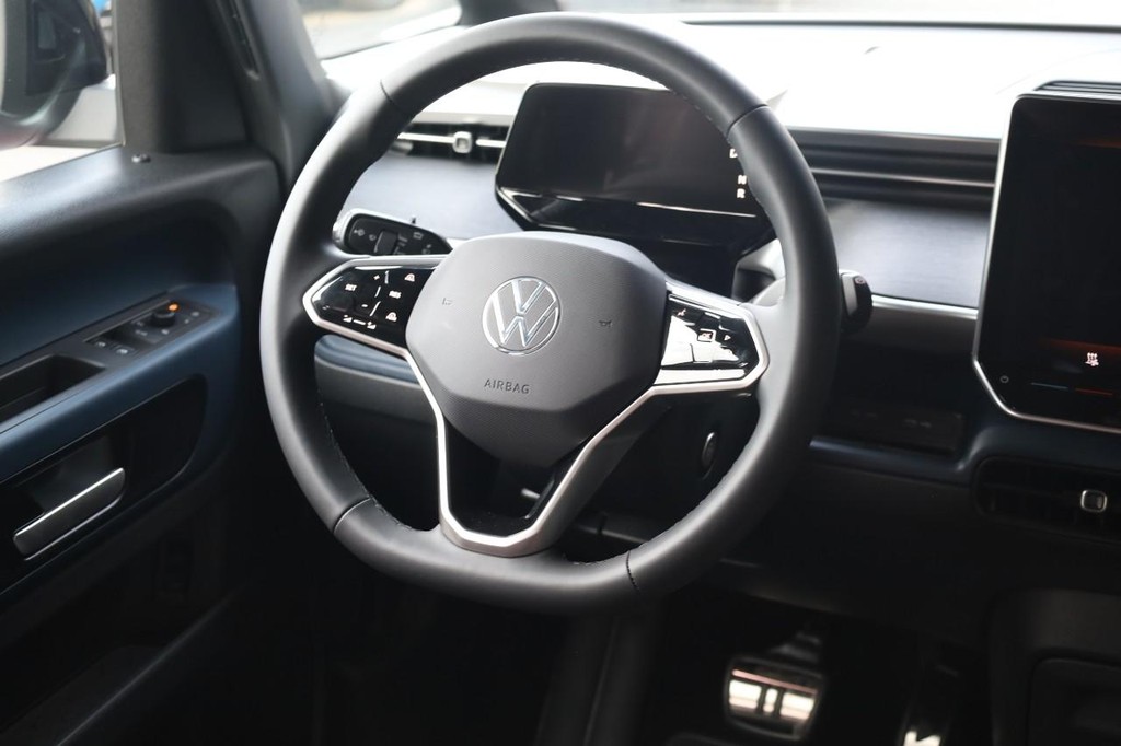 Volkswagen ID. Buzz Vehicle Full-screen Gallery Image 23