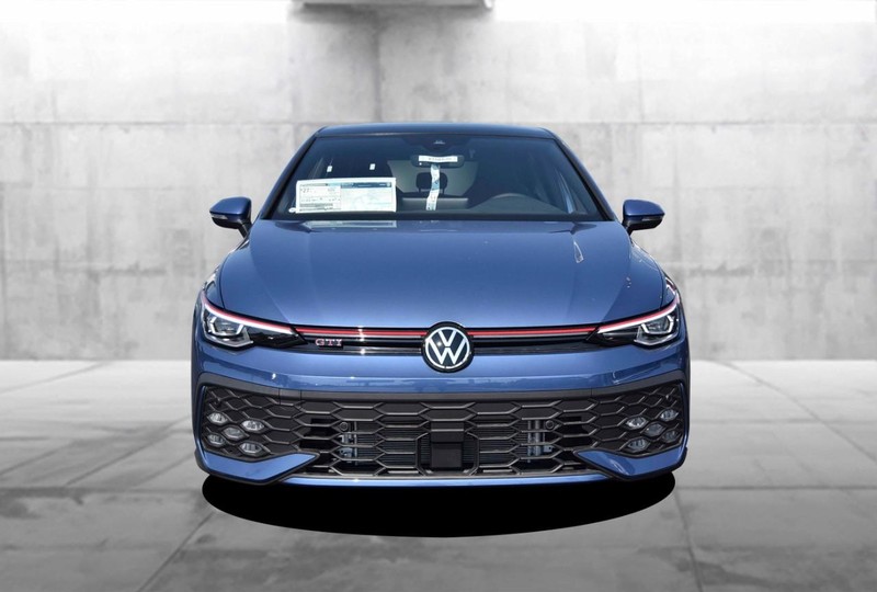 Volkswagen Golf GTI Vehicle Image 04