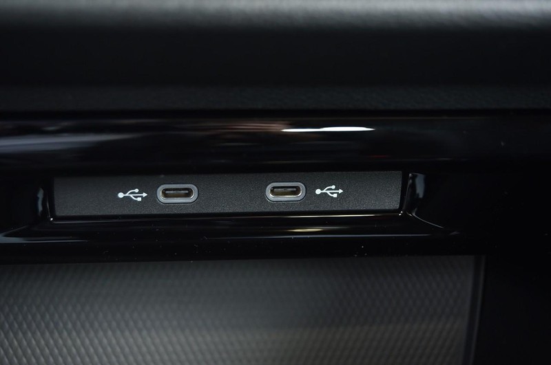Volkswagen Golf GTI Vehicle Image 15