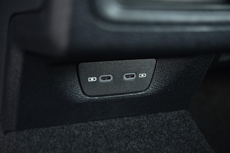 Volkswagen Golf GTI Vehicle Image 23