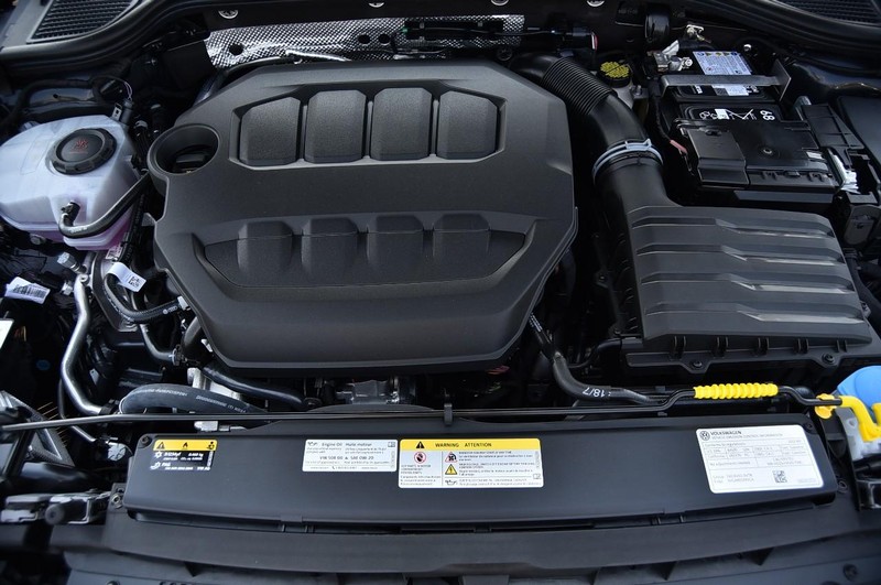 Volkswagen Golf GTI Vehicle Image 25