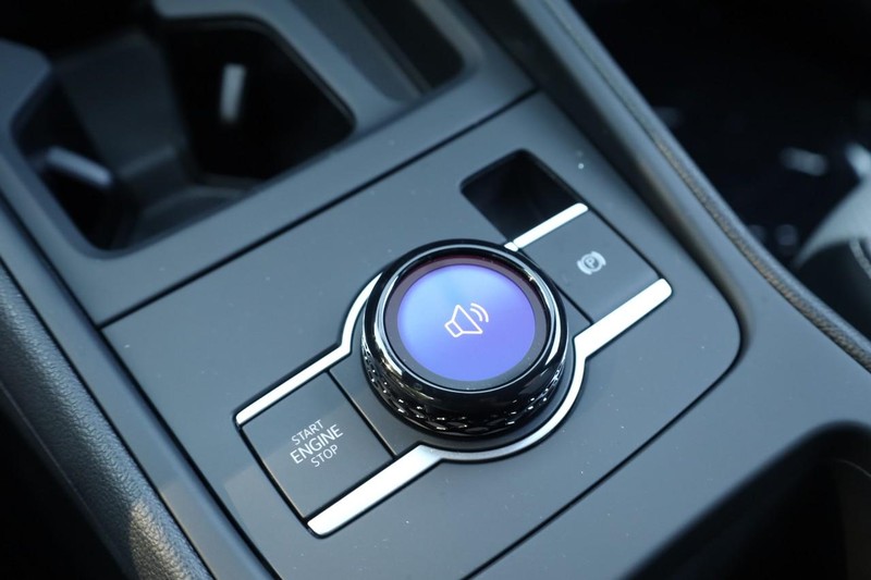 Volkswagen Tiguan Vehicle Image 16