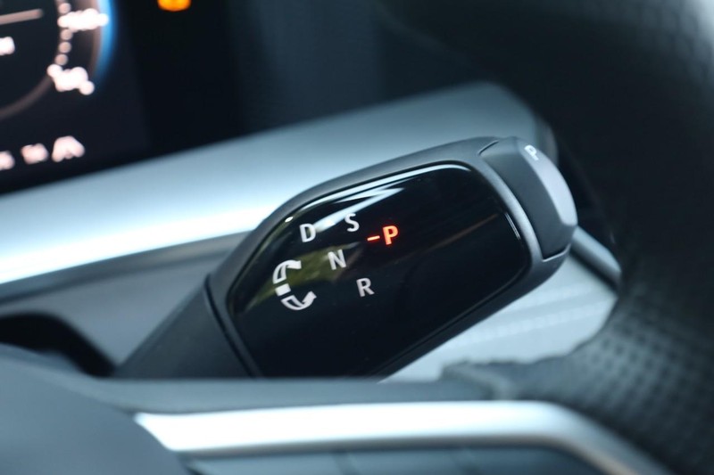 Volkswagen Tiguan Vehicle Image 17