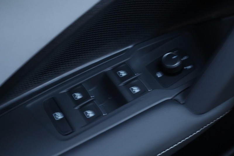 Volkswagen Tiguan Vehicle Image 19