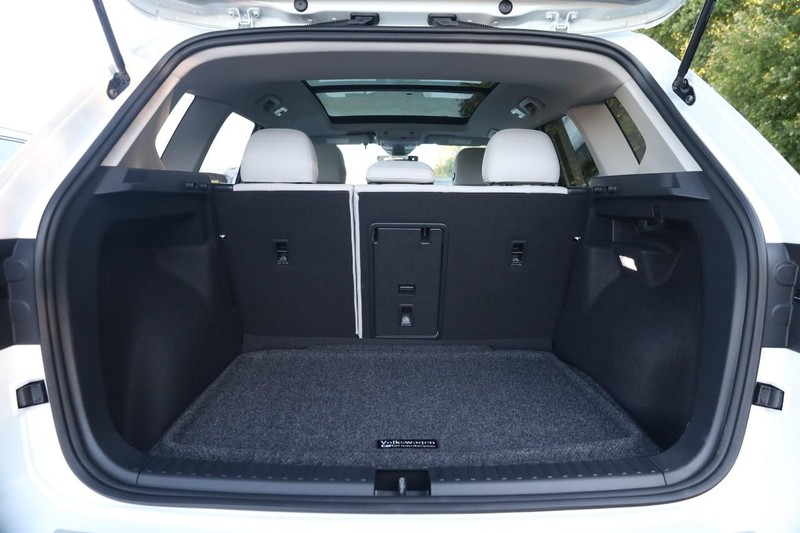 Volkswagen Taos Vehicle Image 07