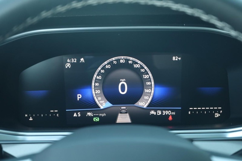 Volkswagen Taos Vehicle Image 12