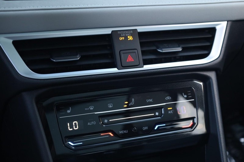 Volkswagen Taos Vehicle Image 15