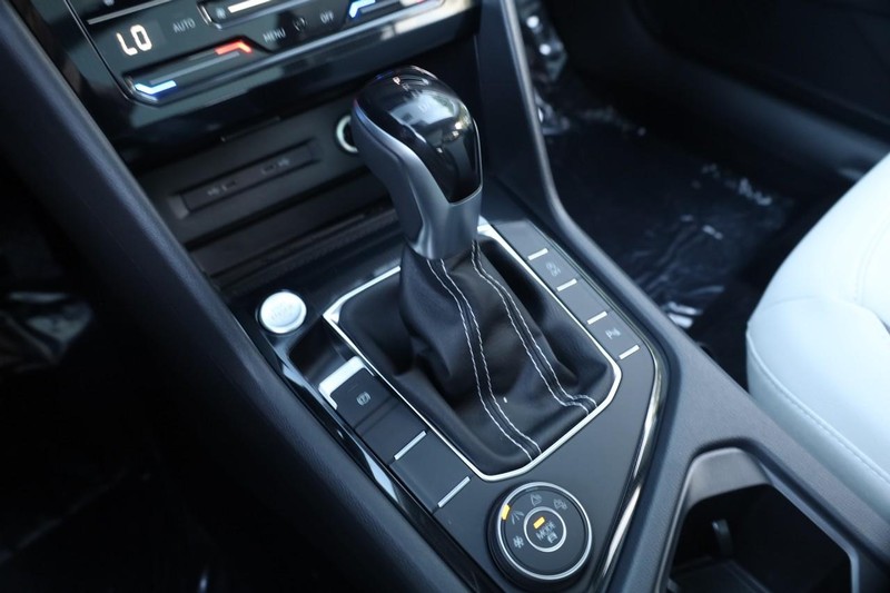 Volkswagen Taos Vehicle Image 17