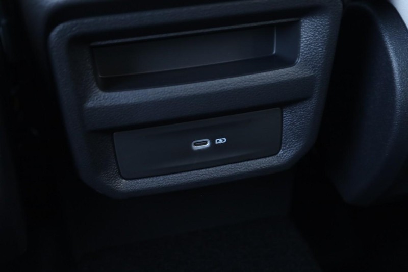 Volkswagen Taos Vehicle Image 22