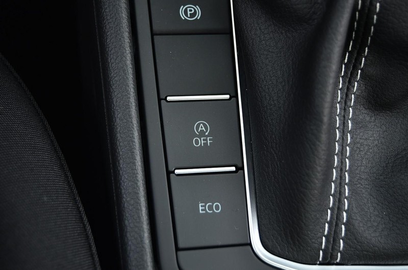 Volkswagen Jetta Vehicle Image 17