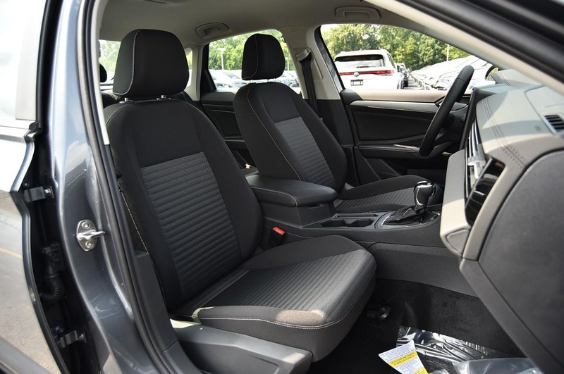 Volkswagen Jetta Vehicle Image 20