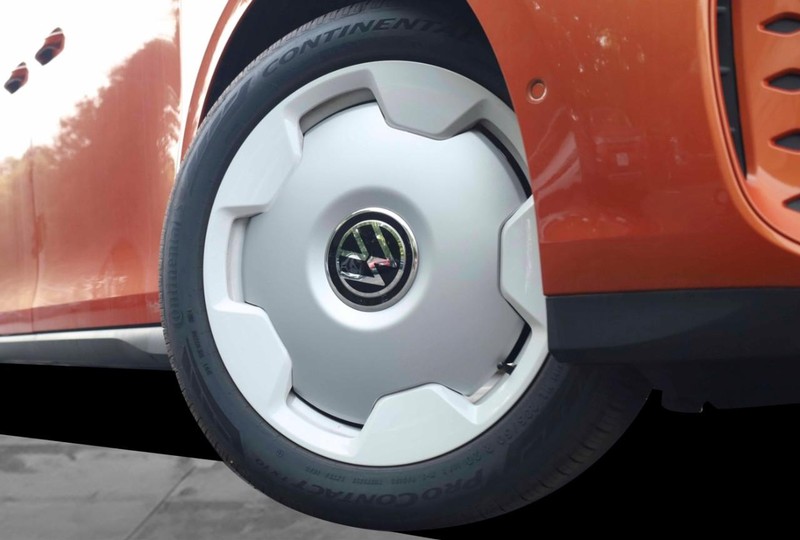 Volkswagen ID. Buzz Vehicle Image 03
