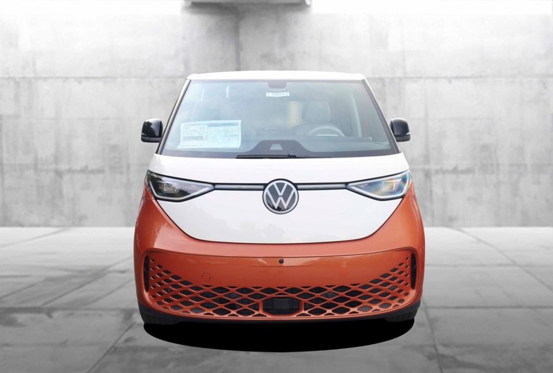 Volkswagen ID. Buzz Vehicle Image 04