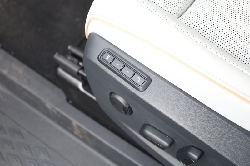 Volkswagen ID. Buzz Vehicle Image 13