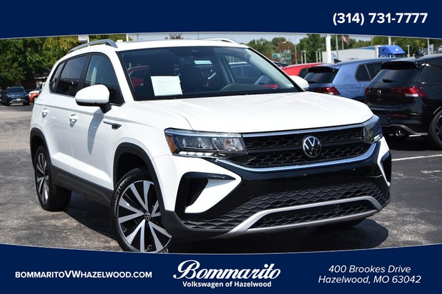 2024 Volkswagen Taos SE at Bommarito VW in Hazelwood MO