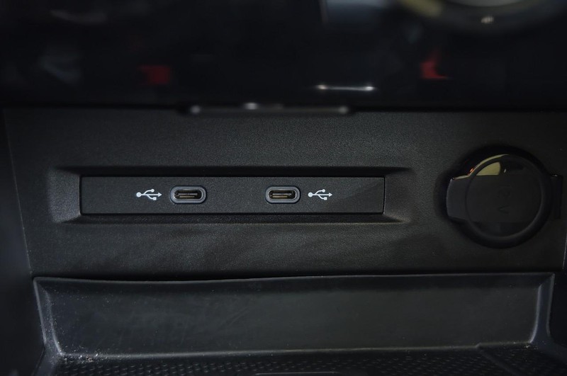 Volkswagen Taos Vehicle Image 16
