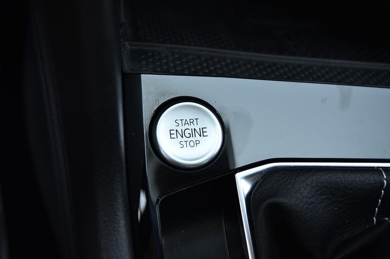 Volkswagen Taos Vehicle Image 17