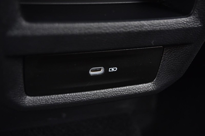 Volkswagen Taos Vehicle Image 24