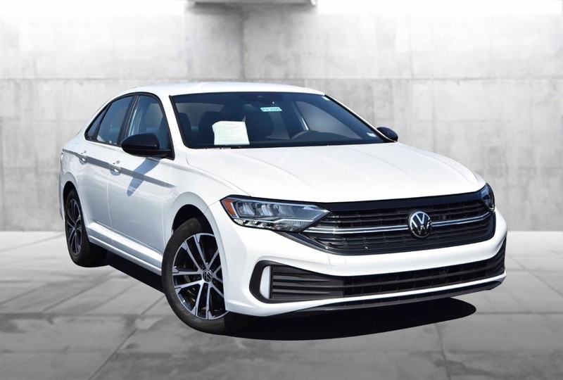Volkswagen Jetta Vehicle Image 02