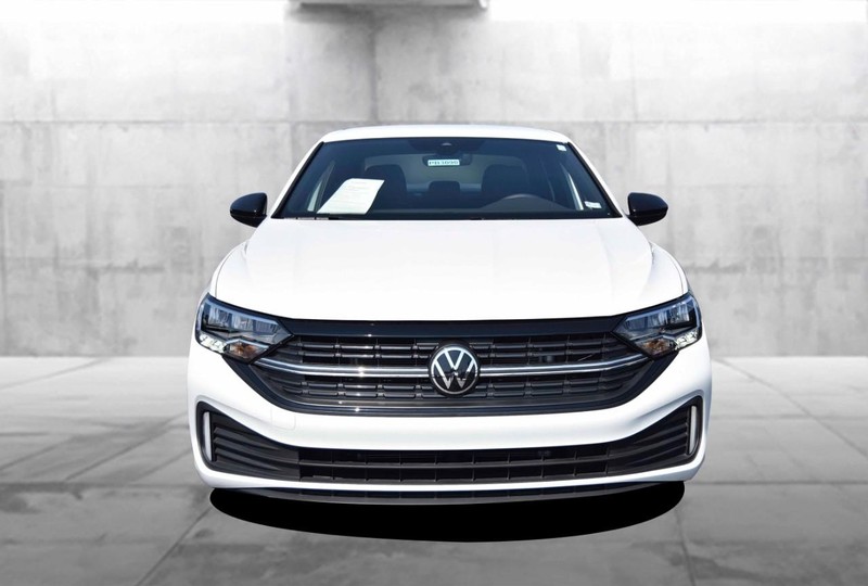 Volkswagen Jetta Vehicle Image 04