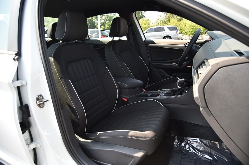 Volkswagen Jetta Vehicle Image 20