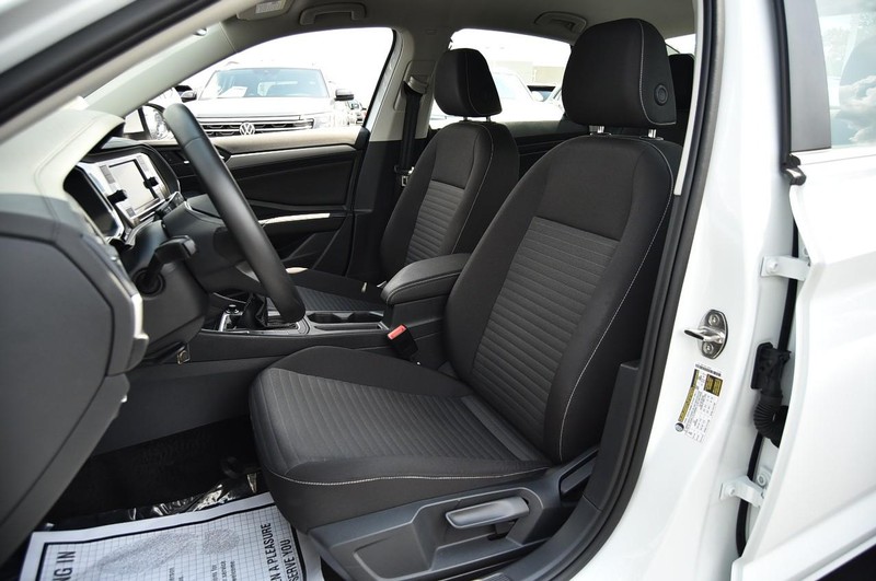 Volkswagen Jetta Vehicle Image 19