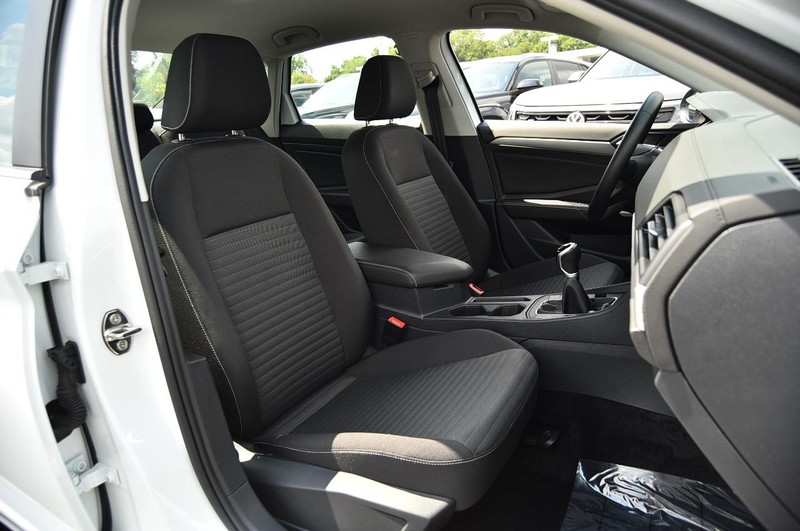 Volkswagen Jetta Vehicle Image 20