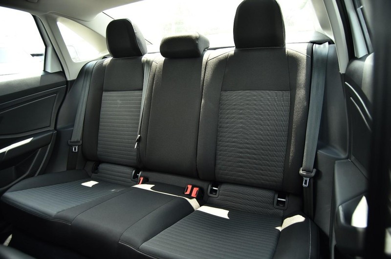 Volkswagen Jetta Vehicle Image 21