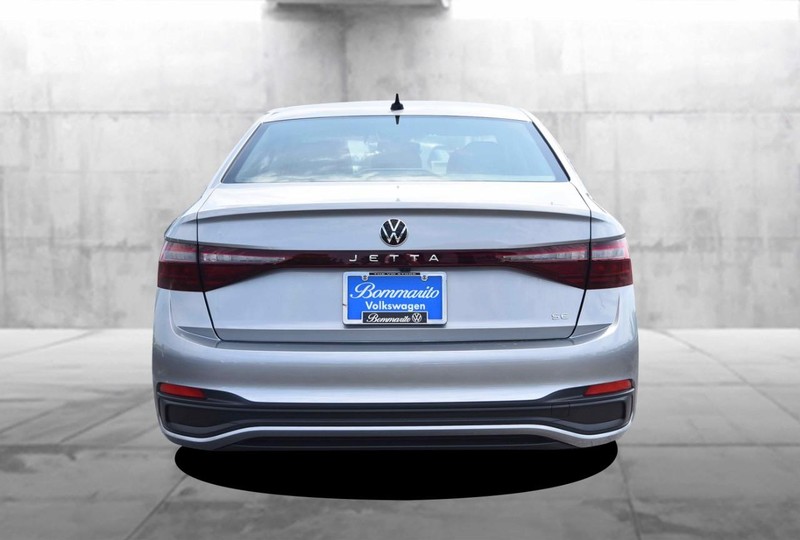 Volkswagen Jetta Vehicle Image 06