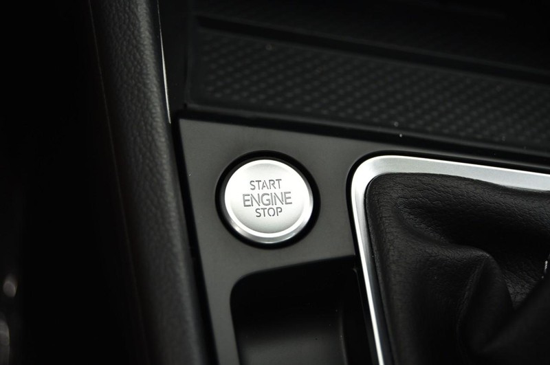 Volkswagen Jetta Vehicle Image 17