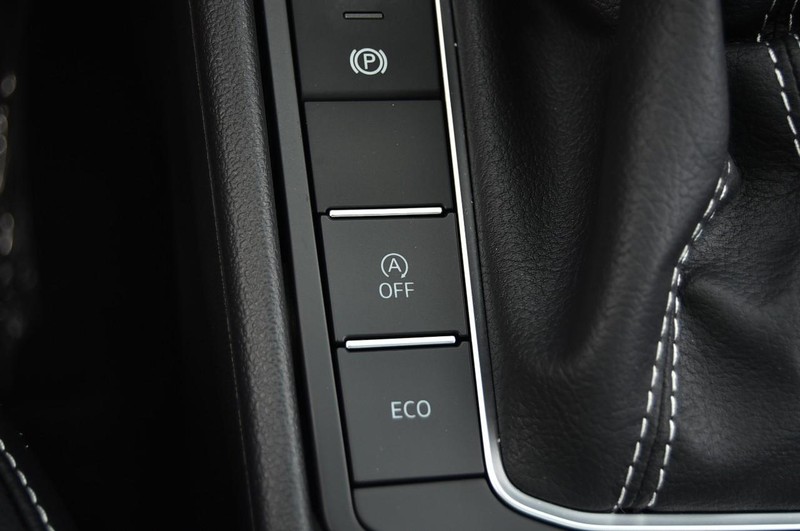 Volkswagen Jetta Vehicle Image 18