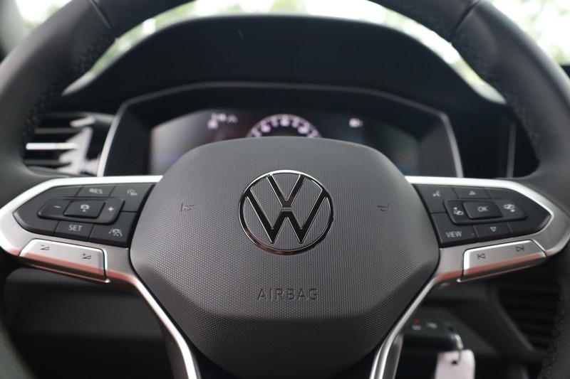 Volkswagen Jetta Vehicle Image 09