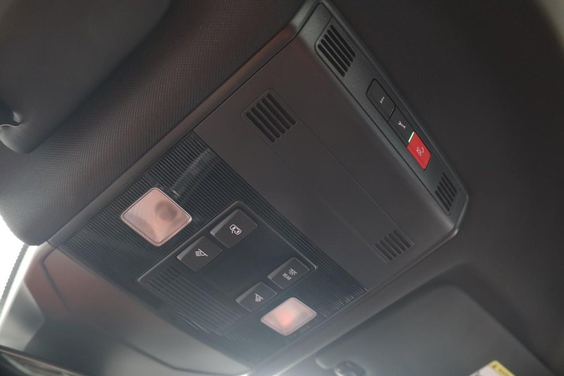 Volkswagen Jetta Vehicle Image 16