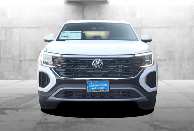 Volkswagen Atlas Cross Sport Vehicle Image 04