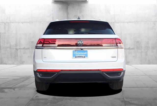 Volkswagen Atlas Cross Sport Vehicle Image 06