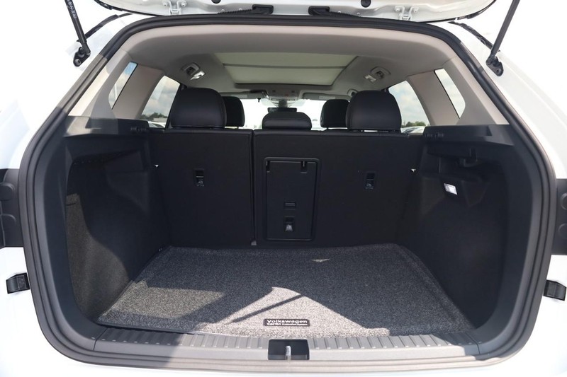Volkswagen Taos Vehicle Image 07