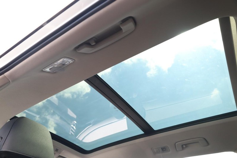 Volkswagen Taos Vehicle Image 10