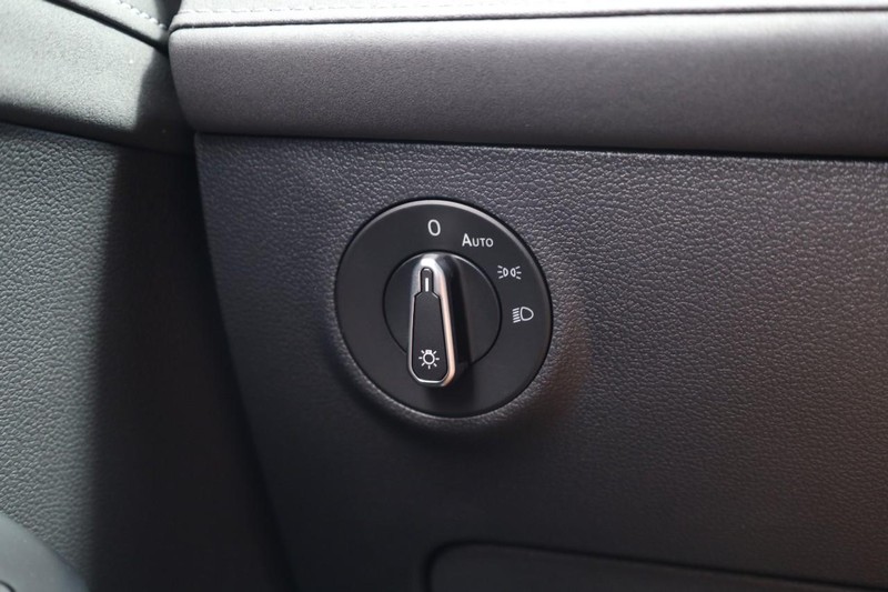 Volkswagen Taos Vehicle Image 20