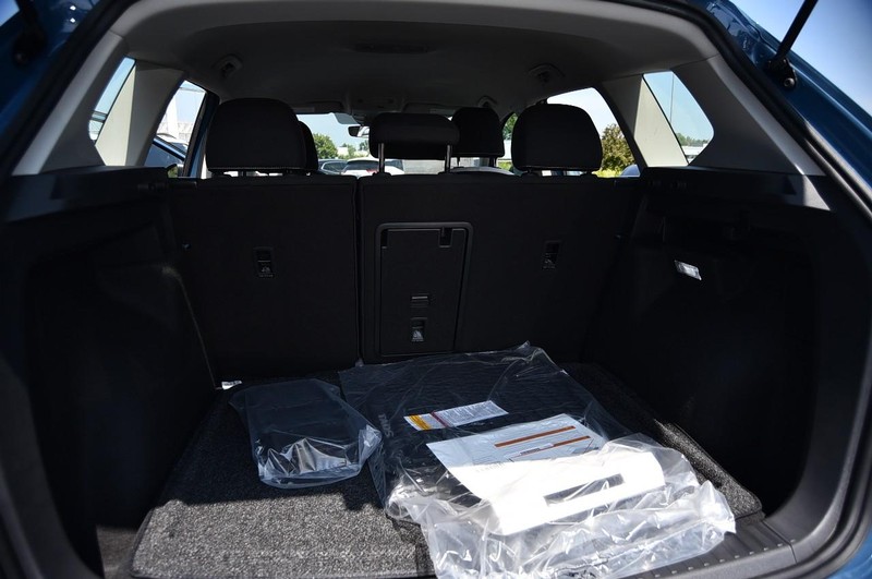 Volkswagen Taos Vehicle Image 22