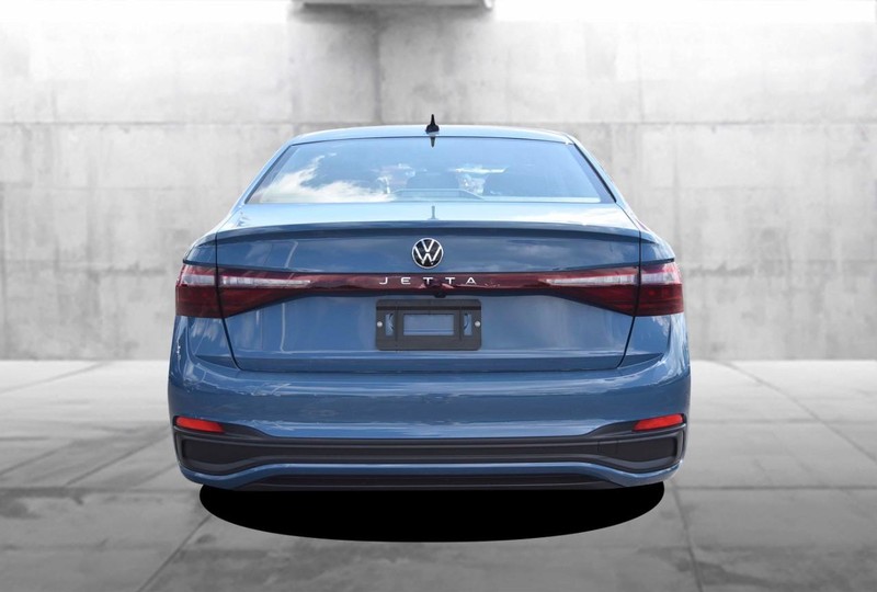 Volkswagen Jetta Vehicle Image 06