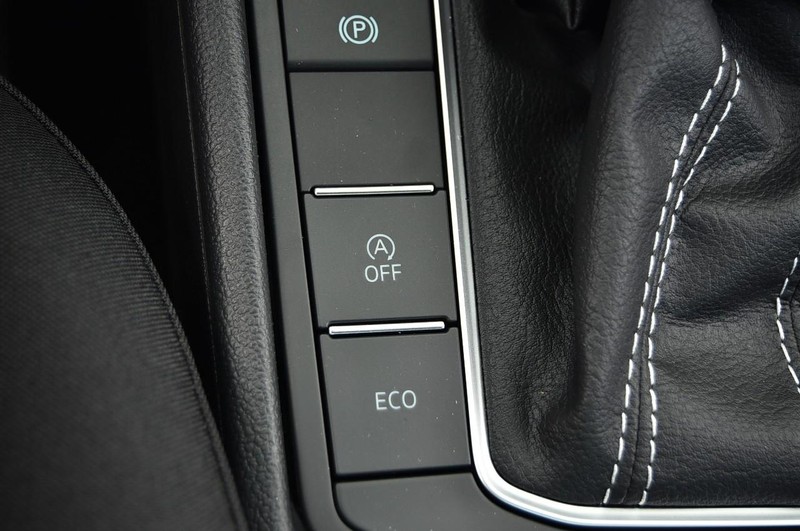 Volkswagen Jetta Vehicle Image 17