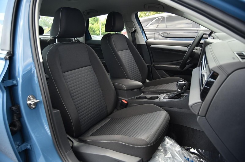 Volkswagen Jetta Vehicle Image 20