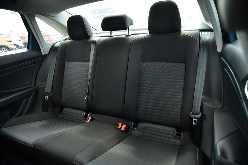 Volkswagen Jetta Vehicle Image 21